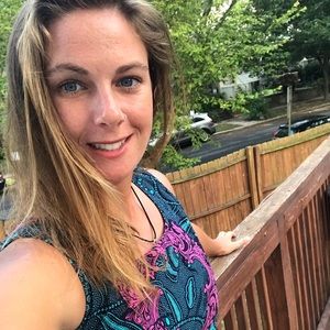 Meet your Posher, Caitlin